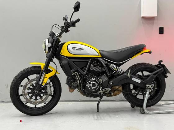 DUCATI SCRAMBLER ICON 